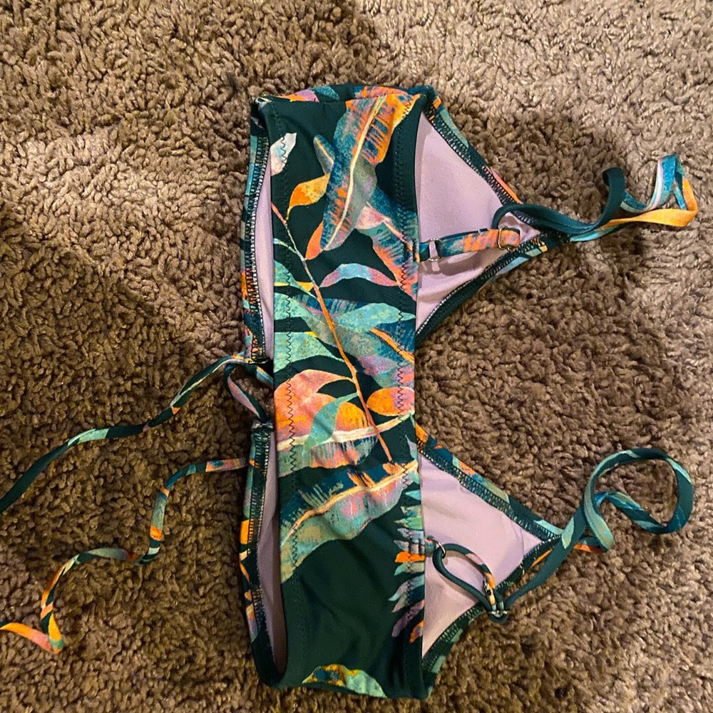 bikini set - Picture 3 of 5